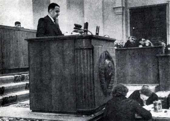 На трибуне сессии  Верховного Совета СССР, 14 января 1960 г.